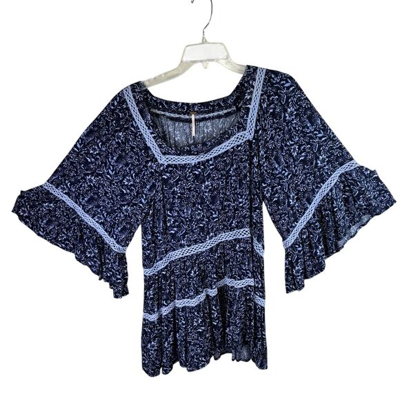 Free People TUNIC Blouse Talk About It Blue Floral Print Shirt Top Women Size M - Picture 1 of 5